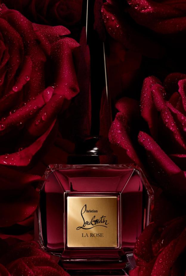 استمد خبير العطور Quentin Bisch إلهامه لإبداع العطر من أحذية الكعب العالي الرفيع الشهيرة لعلامة Christian Louboutin