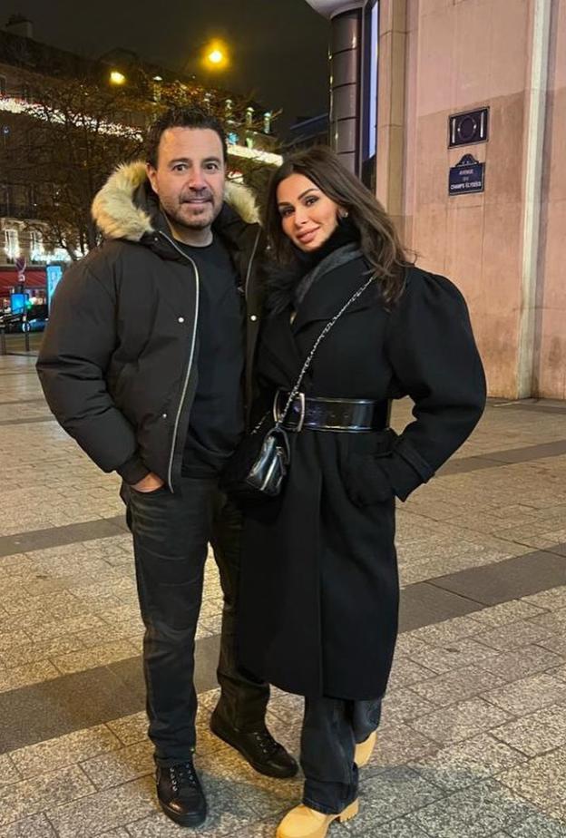 نظرة على الإطلالات الشتوية لزوجة النجم عاصي الحلاني