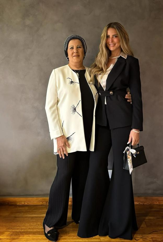 ريم مصطفى ووالدتها الراحلة