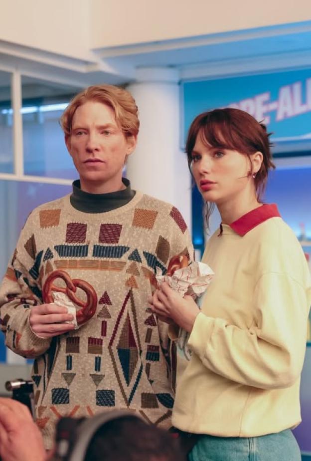 تايلور سويفت في كليب "Opalite"