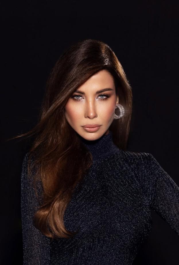 صيحات الجمال للنجمات في الأسبوع الأول من رمضان: من الشعر الأحمر إلى المكياج الملكي