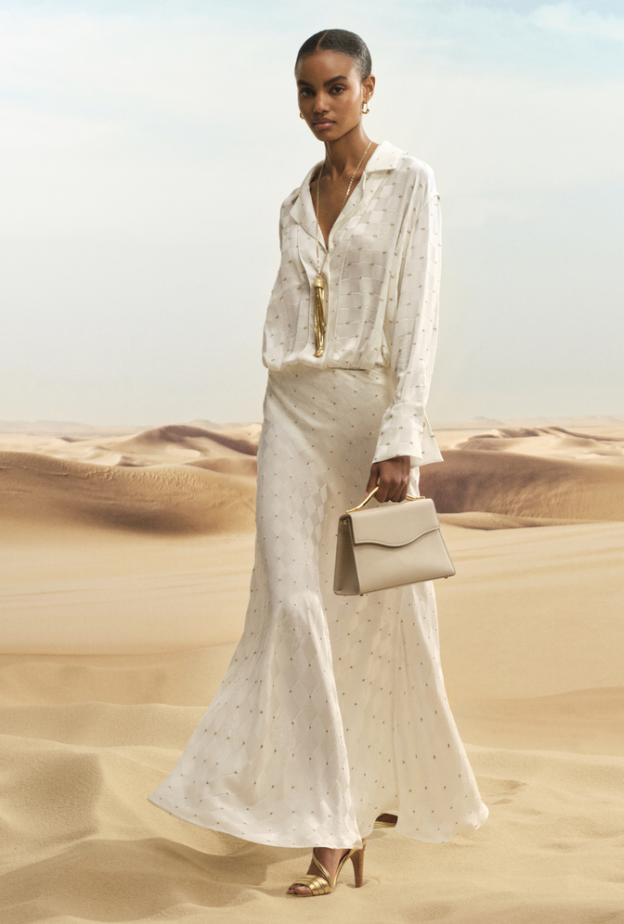 إطلالة من Elie Saab