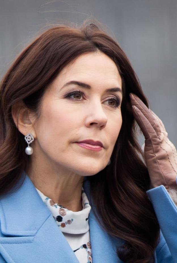 لؤلؤة الدنمارك تتخلى عن خصلاتها الطويلة: الملكة ماري تبتكر "نيو لوك"