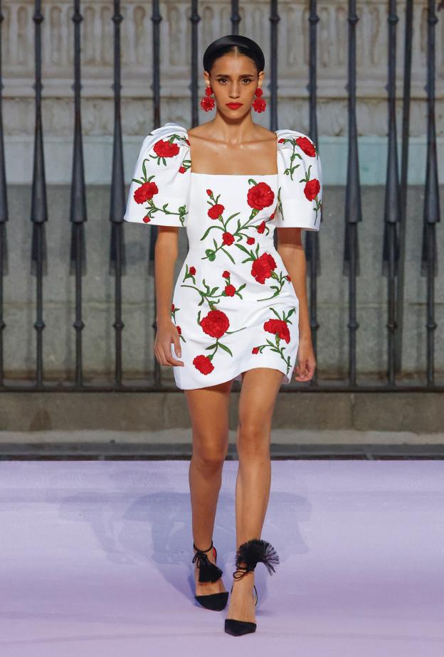 إطلالة من Herrera 