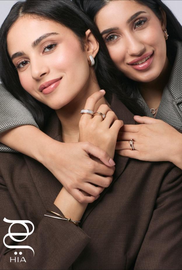 روابط تتلألأ مع ‏Pomellato‏... جلسة تصويرية خاصة بـ"هي" تجسّد روح مجموعة ‏TOGETHER