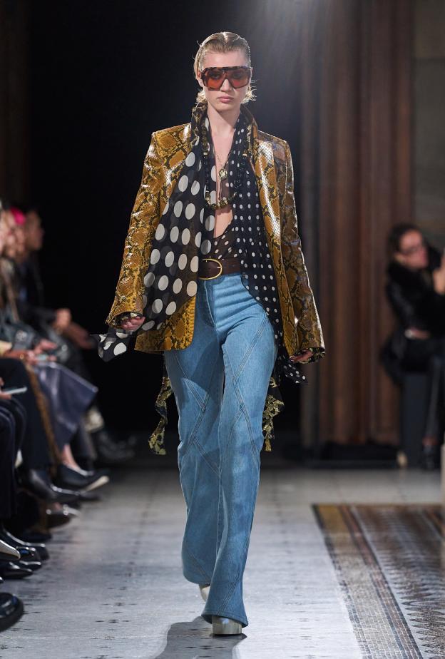 إطلالة من Nina Ricci