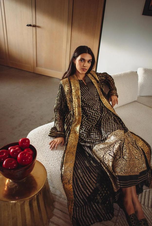 تصاميم رمضان 2026 المزينة بالتطريزات الشرقية من Orient 499