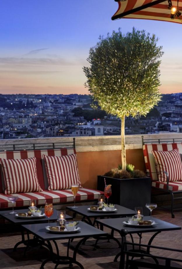 عواصم الحب تكتب فصولاً من السحر