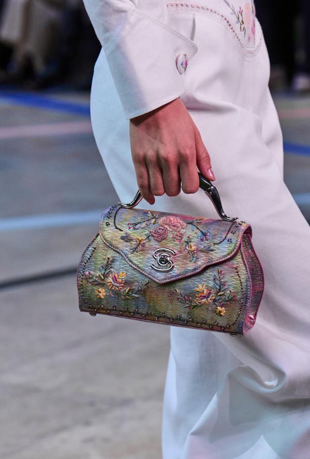 حقيبة من تصميم Shiatzy Chen