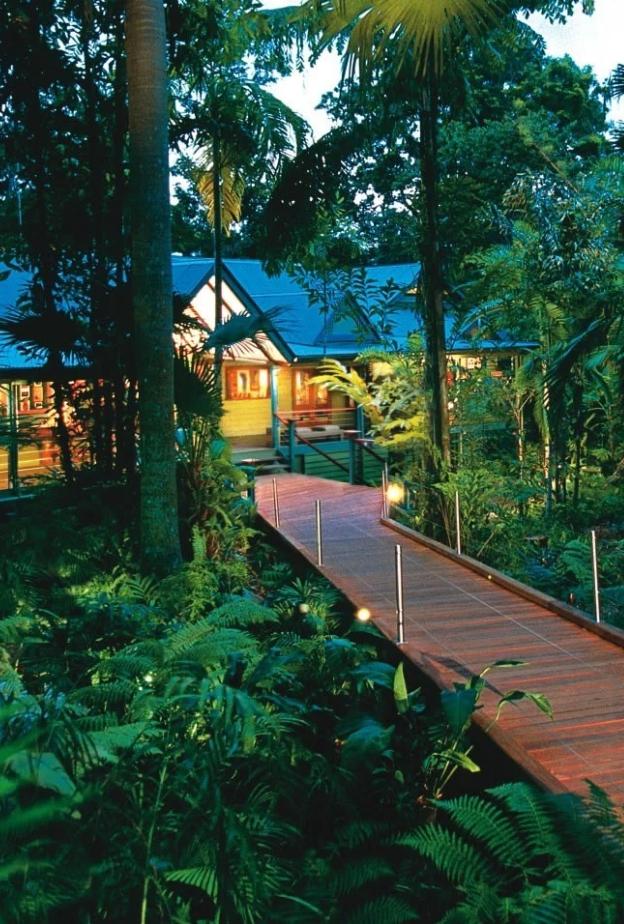 منتجع سيلكي أوكس لودج آند هيلينج ووتر سبا Silky Oaks Lodge & Healing Water Spa، غابة داينتري المطيرة، أستراليا