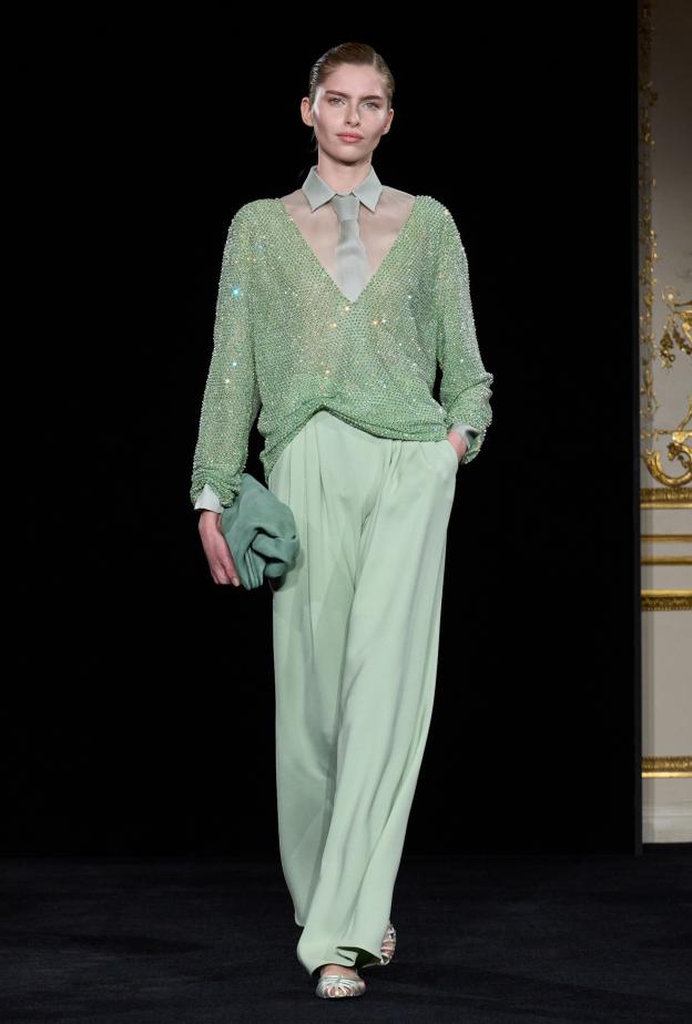 إطلالة مناسبة للعيد من ‏Armani Prive