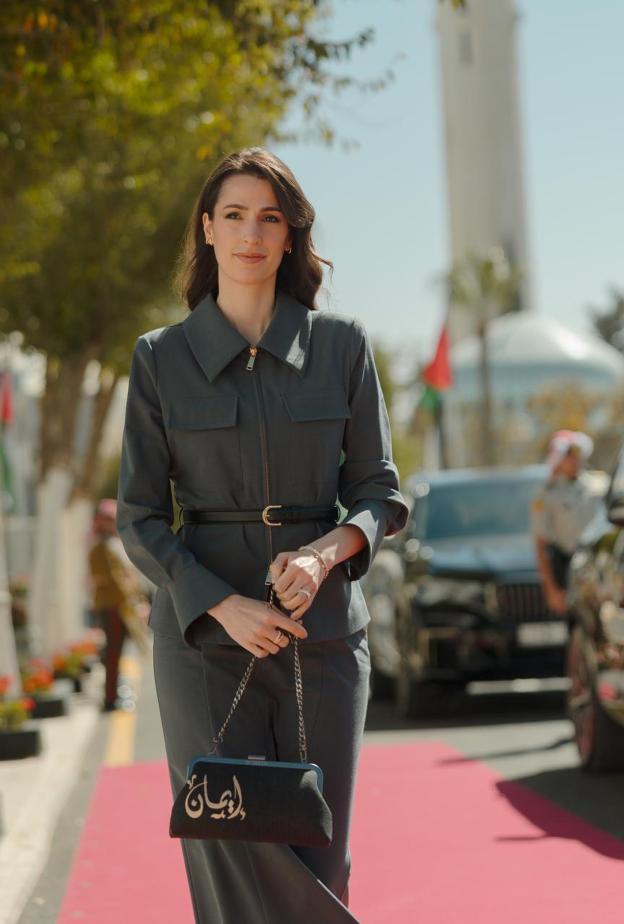إطلالة ناعمة وراقية للأميرة رجوة