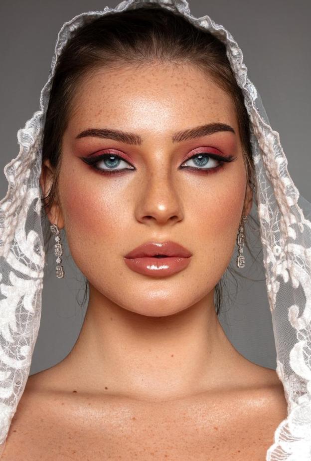 اطلالة عروس من الميك أب أرتست السعودية ندى ناصر