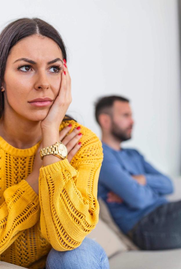 اعرفي هل تغير لأنه مشغول أم لانه لم يعد يحب