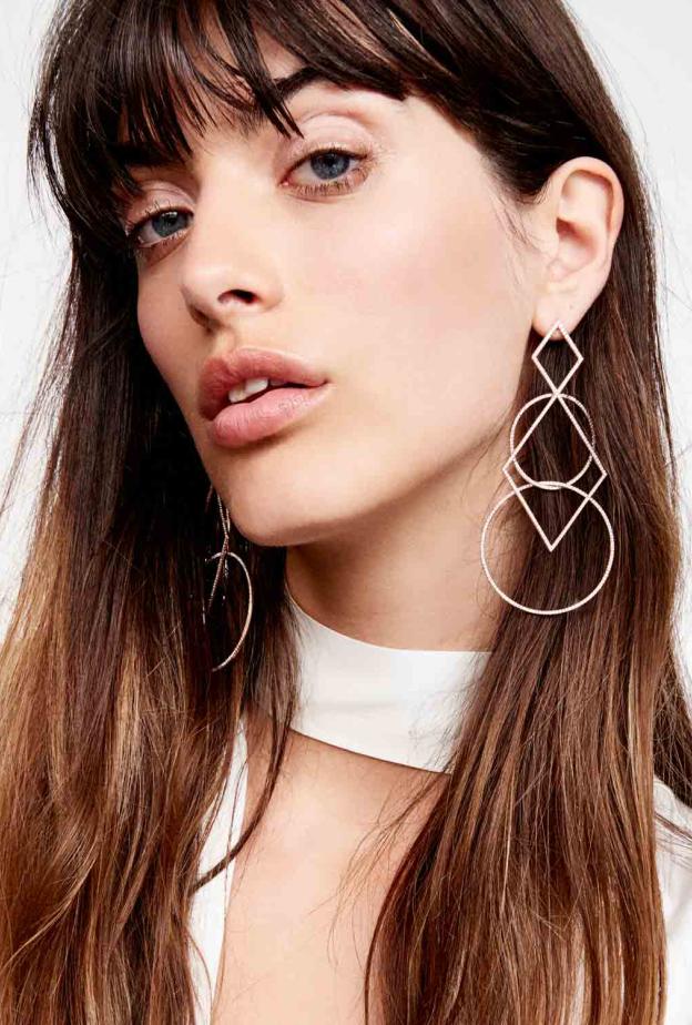 اكتشفي أجمل موديلات الأقراط العالمية لسهرات عيد الفطر