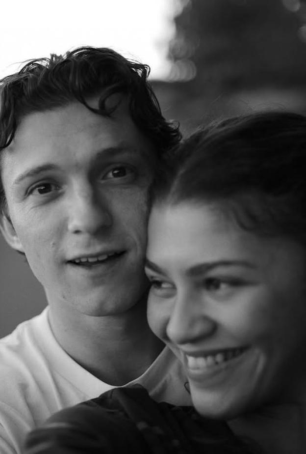 الإعلان عن زواج زيندايا وتوم هولاند