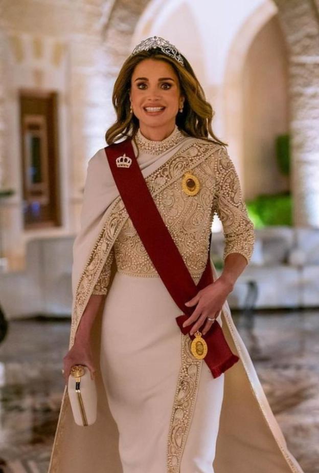   في اليوم العالمي للمرأة..  8قطع مجوهرات أيقونية تألقت بها ملكات العالم