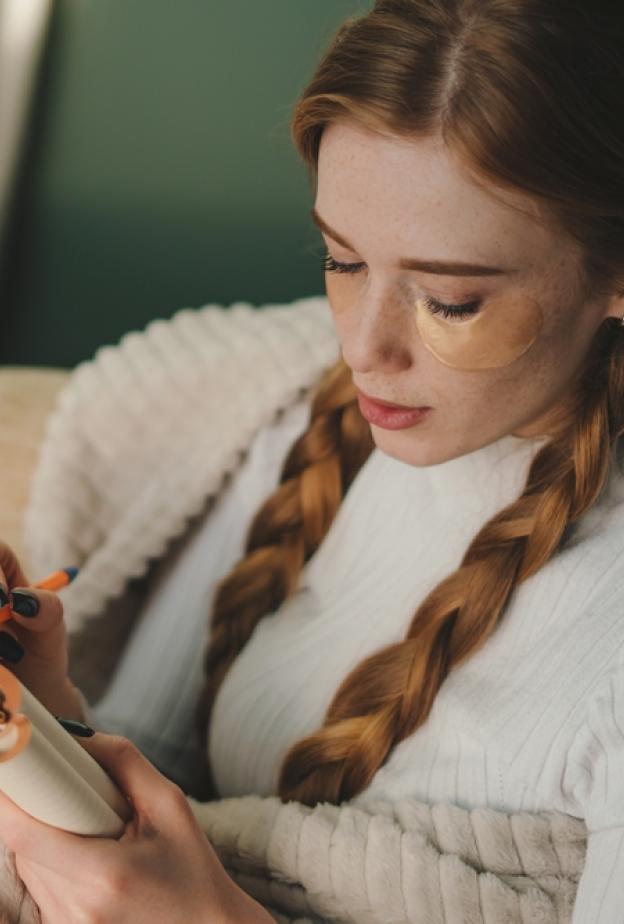 دليلكِ لتحويل القلق إلى قوة إبداعية