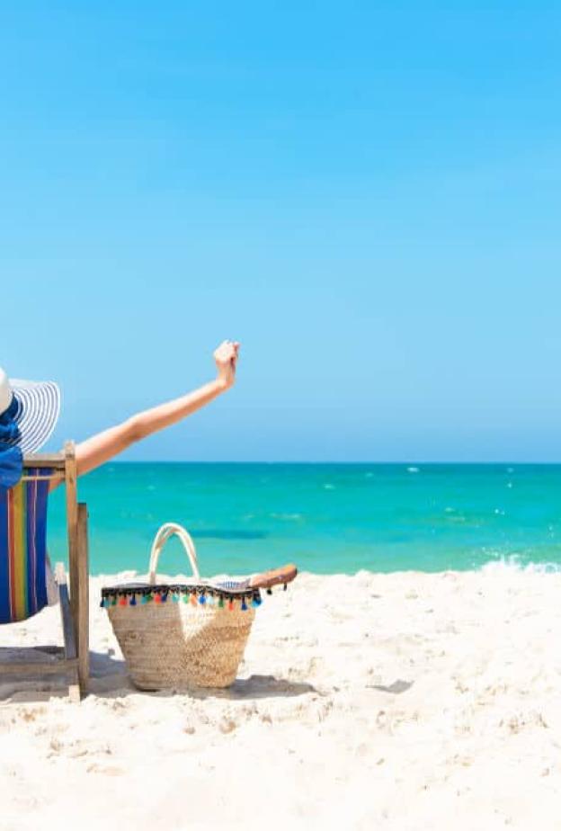 جزيرة ماركو، فلوريدا ملاذ شاطئي مشمس للأمهات الباحثات عن الاسترخاء