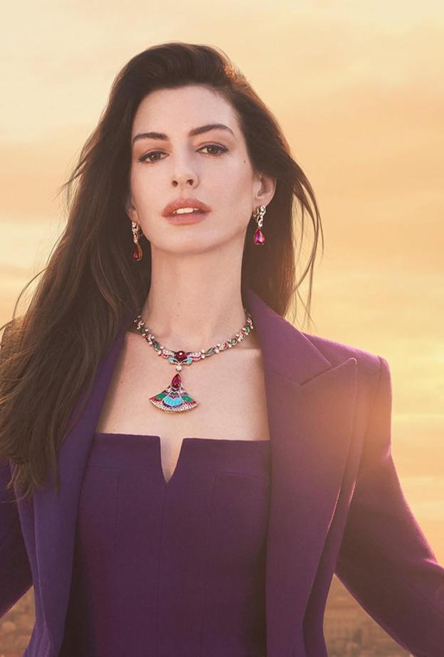 فقدت الفنانة آن هاثاواي أكثر من 15 كيلو من وزنها في وقت قصير