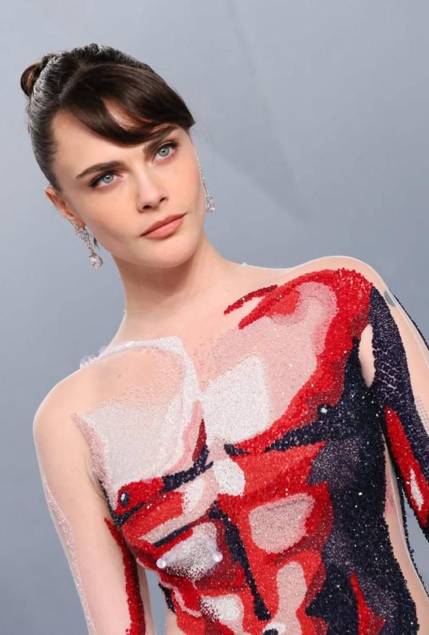 كارا ديفيلينغ صورة من انستغرام. Shelby Smith