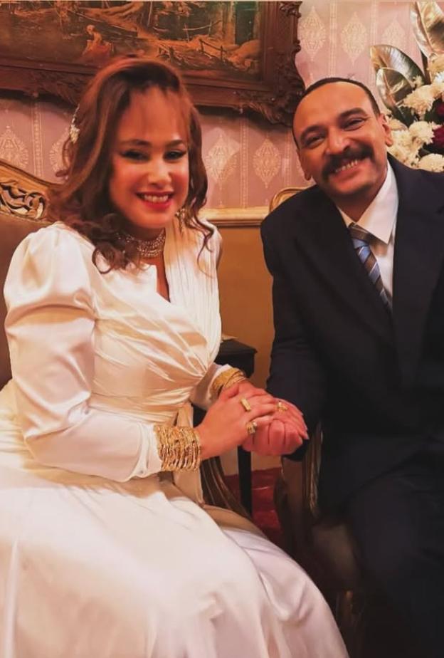 أحمد خالد صالح وهند صبري