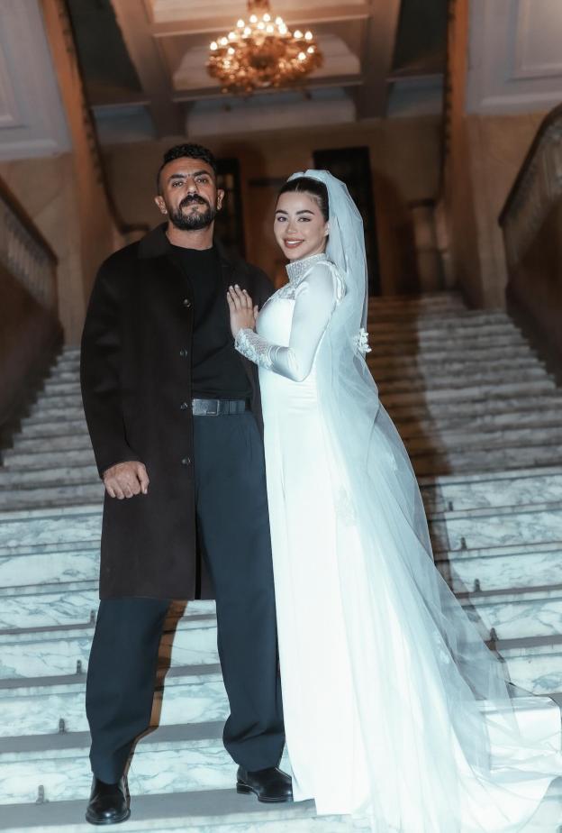 يارا السكري تتصدر الترند بإطلالات لافتة ومجوهرات تخطف الأنظار