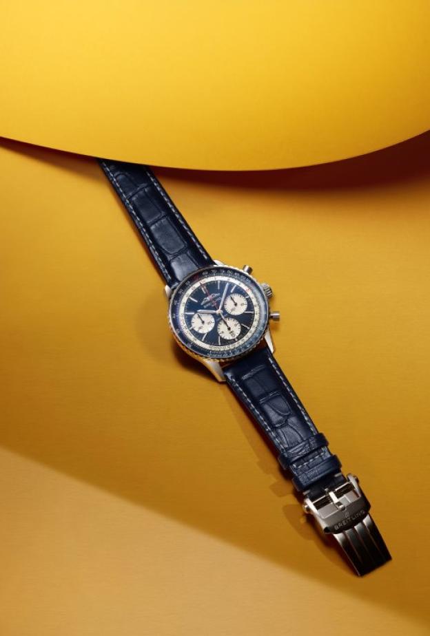 Breitling تكشف عن Navitimer كرونوغراف تقويم دائم في إصدار ثنائي