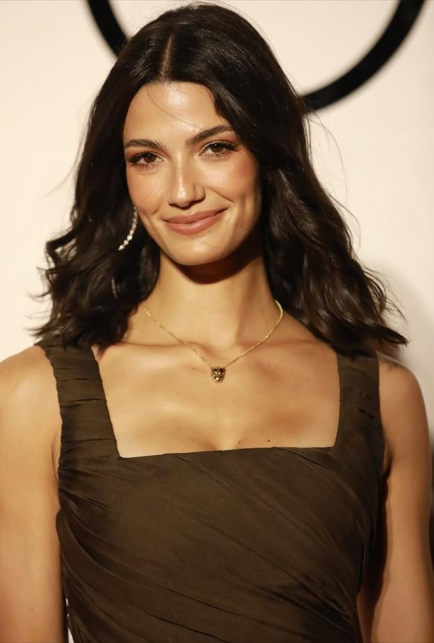  النجمة تارا عماد