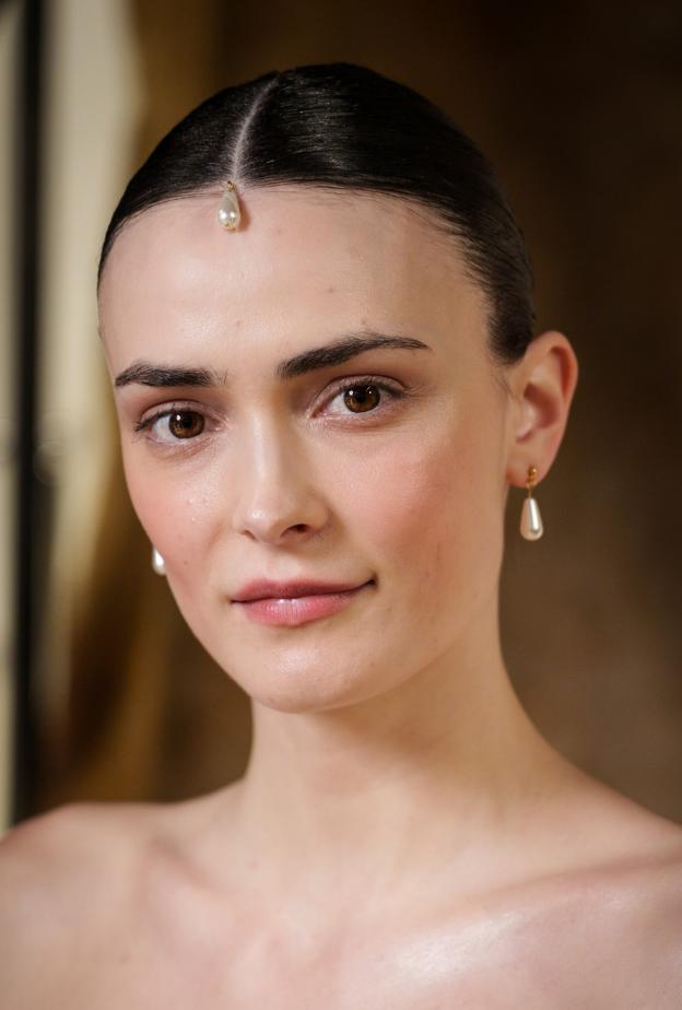 كريمات متنوعة وليلية للعناية بالعينين من دار Zuhair Murad