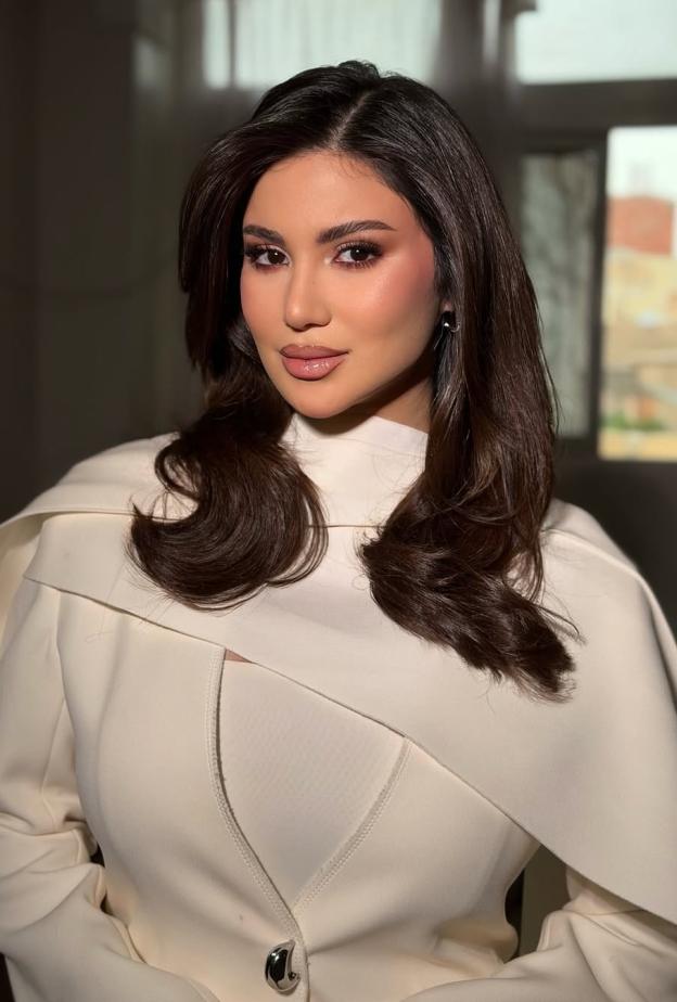 هدى الاتربي صورة من انستغرامها