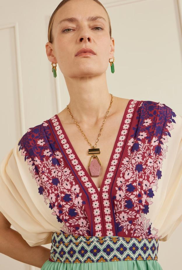 قطع مجوهرات  Statement ساحرة لاطلالة خلابة في العيد