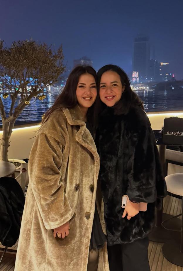 دنيا وإيمي سمير غانم