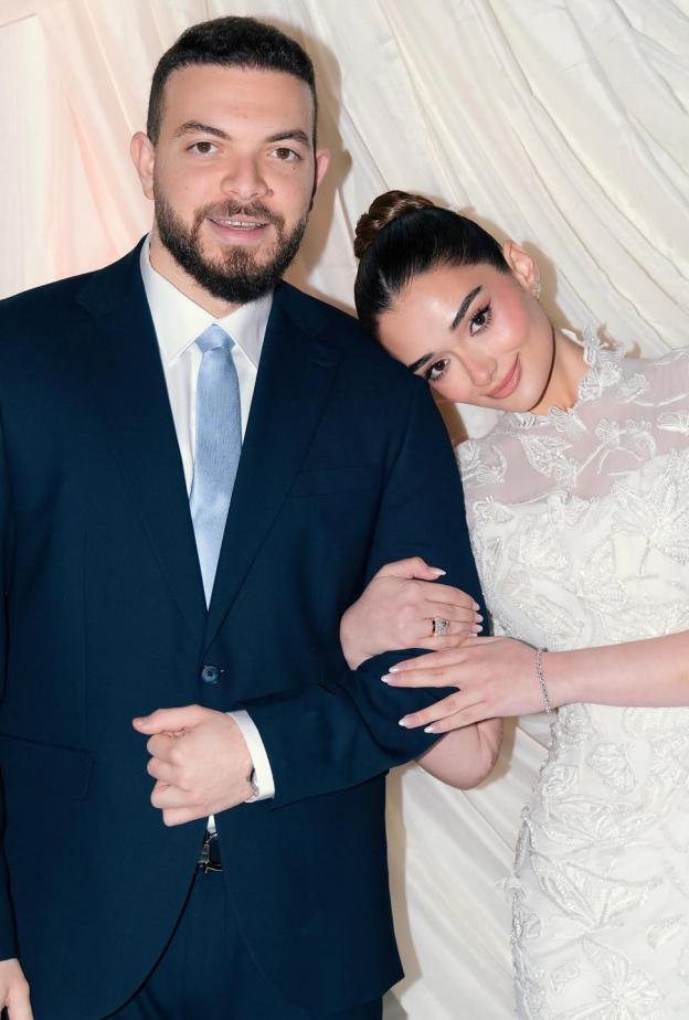 ملك زاهر وخطيبها