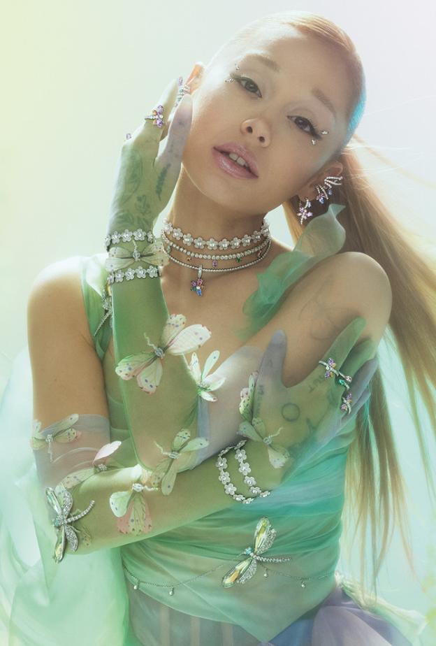 ArianaGrande - CapsuleCollection