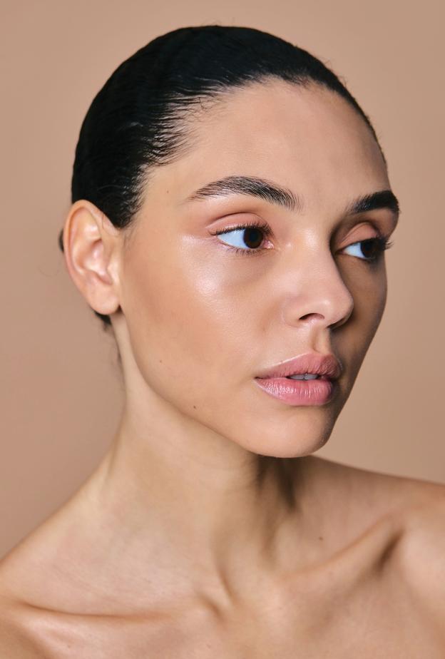 بشرة مثالية بلا فلتر مع Benefit