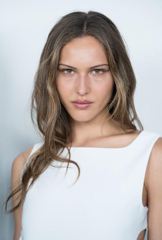 أول علامة لفقدان الكولاجين على الوجه وكيفية دعم البشرة للحفاظ على شبابها