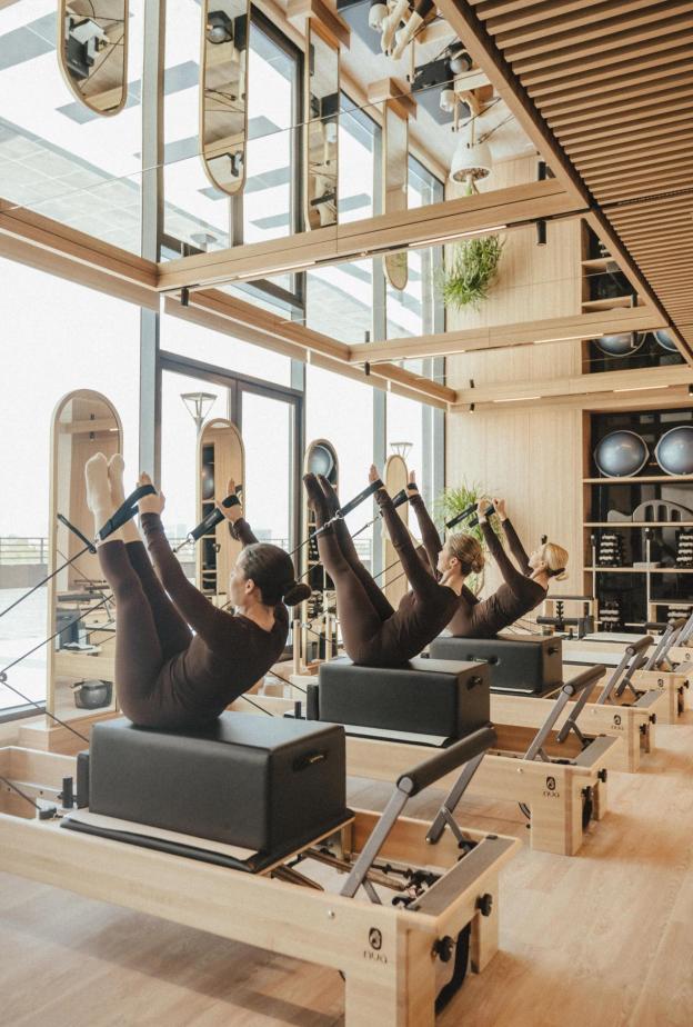 همسة الصانع وسارة بن داود تكشفان أسرار تحويل البيلاتس إلى تجربة عافية متكاملة