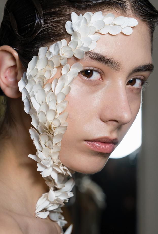 حين تزهر المرأة يولد جمال جديد