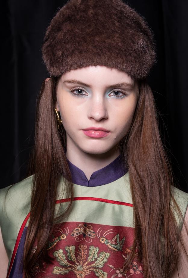 رسمات المكياج الملون تعزّز جمال عيونك في شتاء 2027