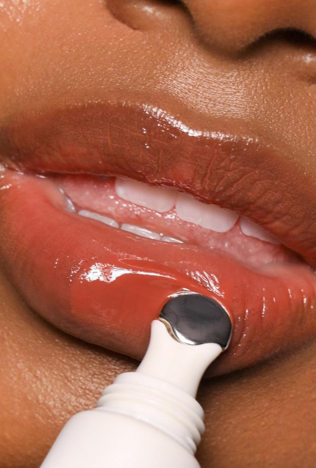 ثنائي الشفاه سهل الاستخدام من "ريفاي" REFY