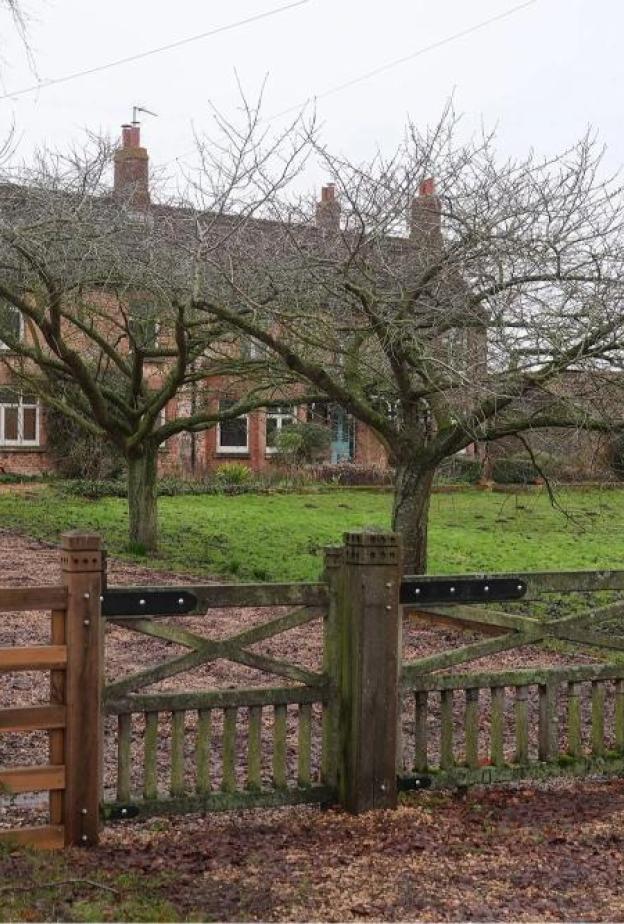 كواليس التجهيزات الهندسية لمنزل أندرو