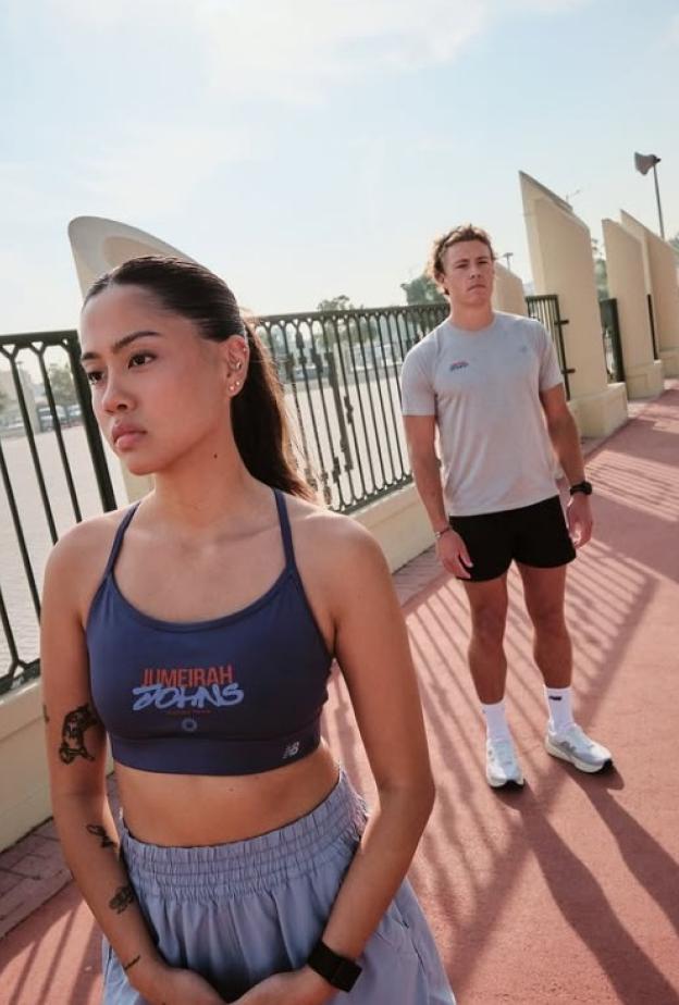 نيو بالانس ونادي جميرا جونز للجري يحتفيان بأبطال المجتمع المحلي