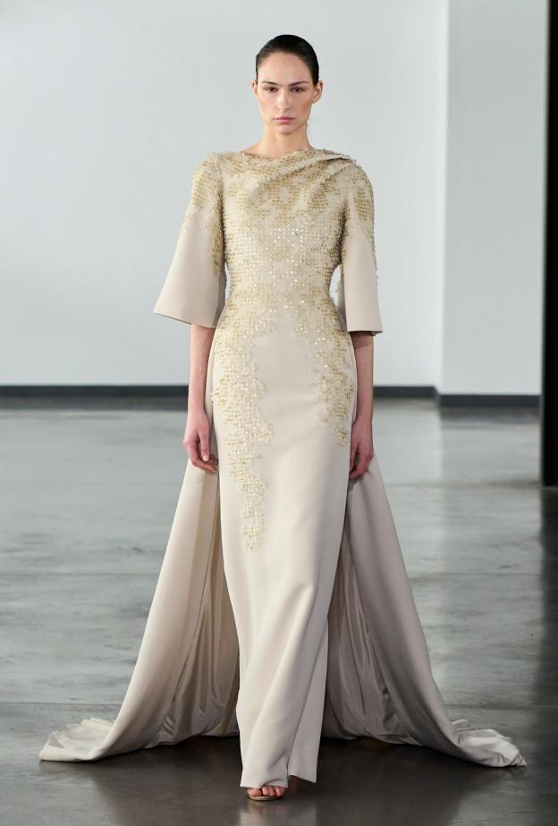 الفساتين الفاخرة والقفاطين المتدرجة عنوان أساسي لأناقتك في عيد الفطر