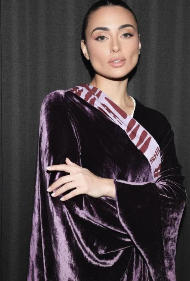 عذاري الصالح ورحلة Shilalek نحو هوية معاصرة للعباءة