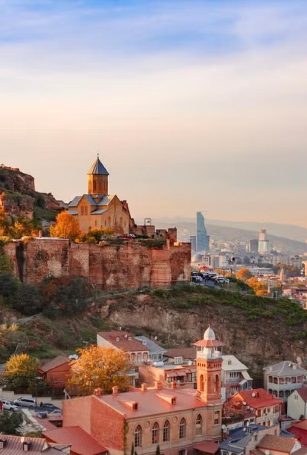 أجمل المقاصد السياحية الفاخرة في جورجيا