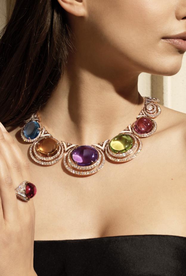 أحجار مواليد شهر أكتوبر دليلك الكامل لمعانيها وأسرارها