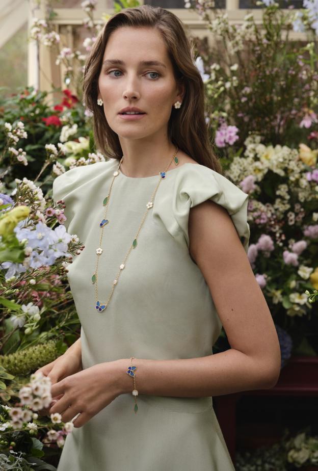 ارتبطت الفراشة بتقنية Mystery Set الشهيرة، التي ابتكرتها الدار عام 1933