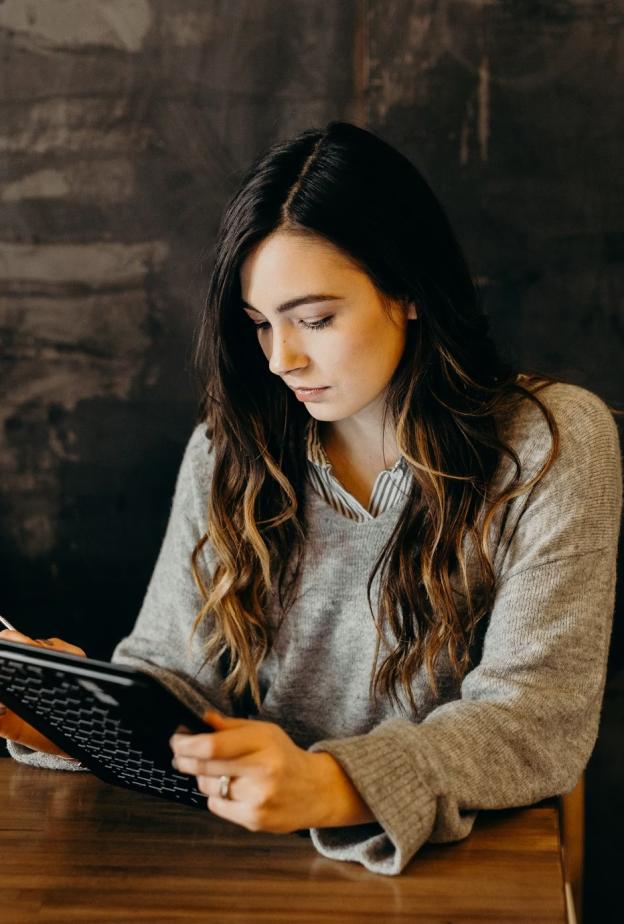 استراتيجيات ذكية للتكيف مع تقلبات العمل المستمرة