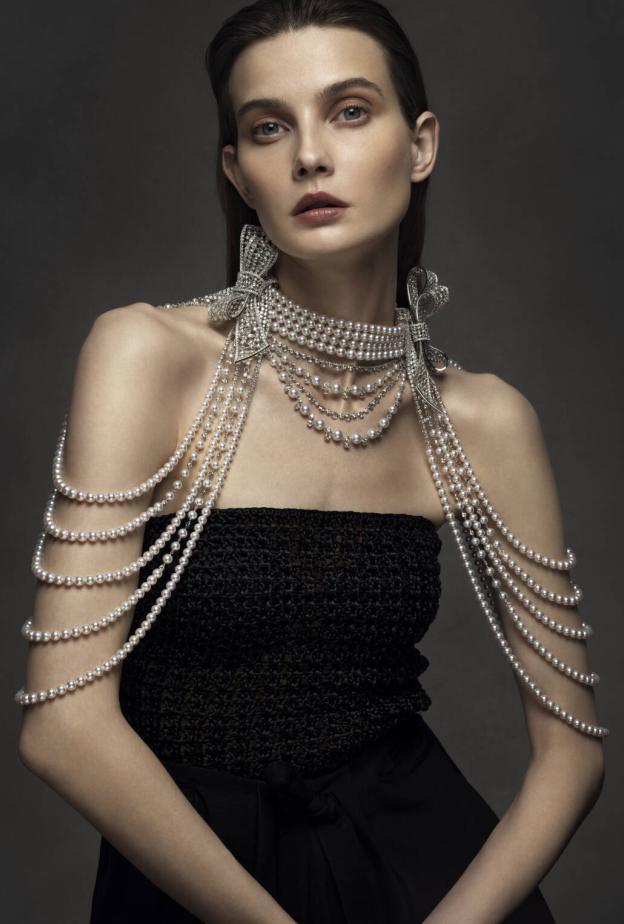 الأحجار الكريمة لمواليد شهر يونيو دليلك الكامل لمعانيها 